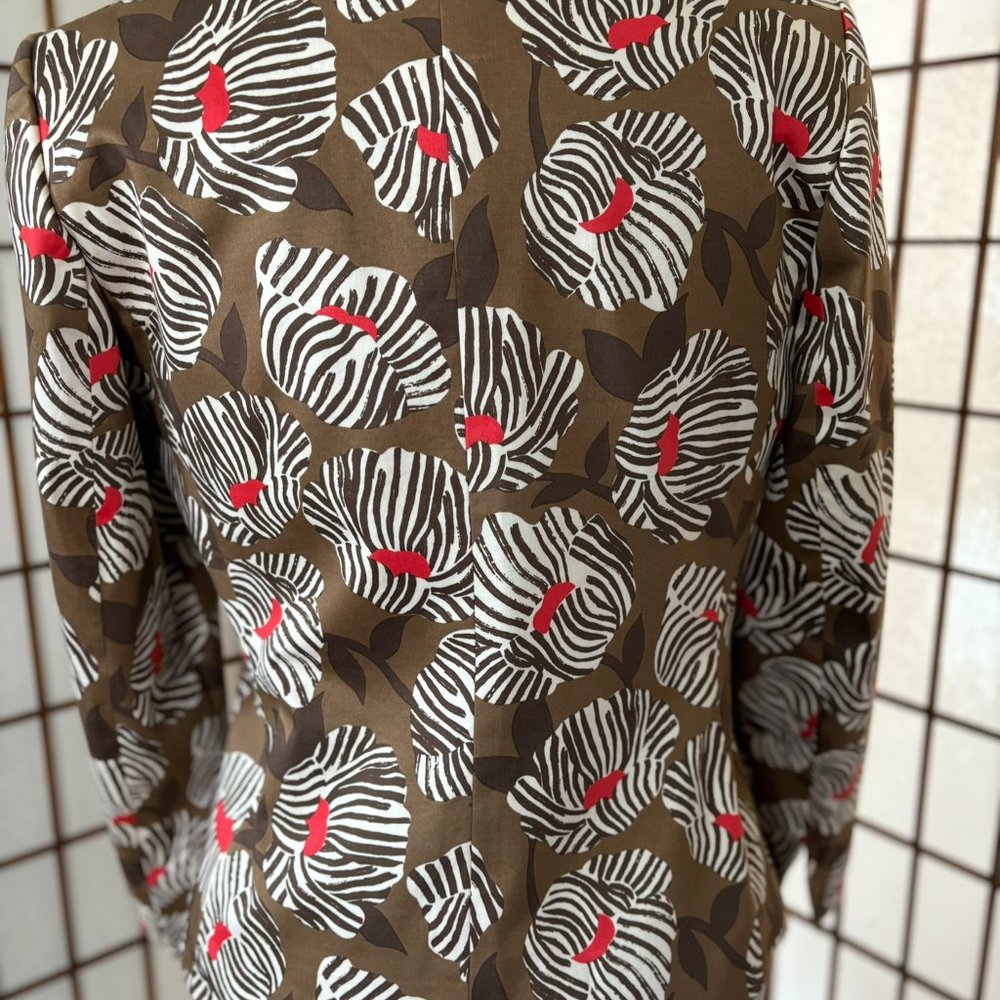 Blazer - Picture 7 of 8
